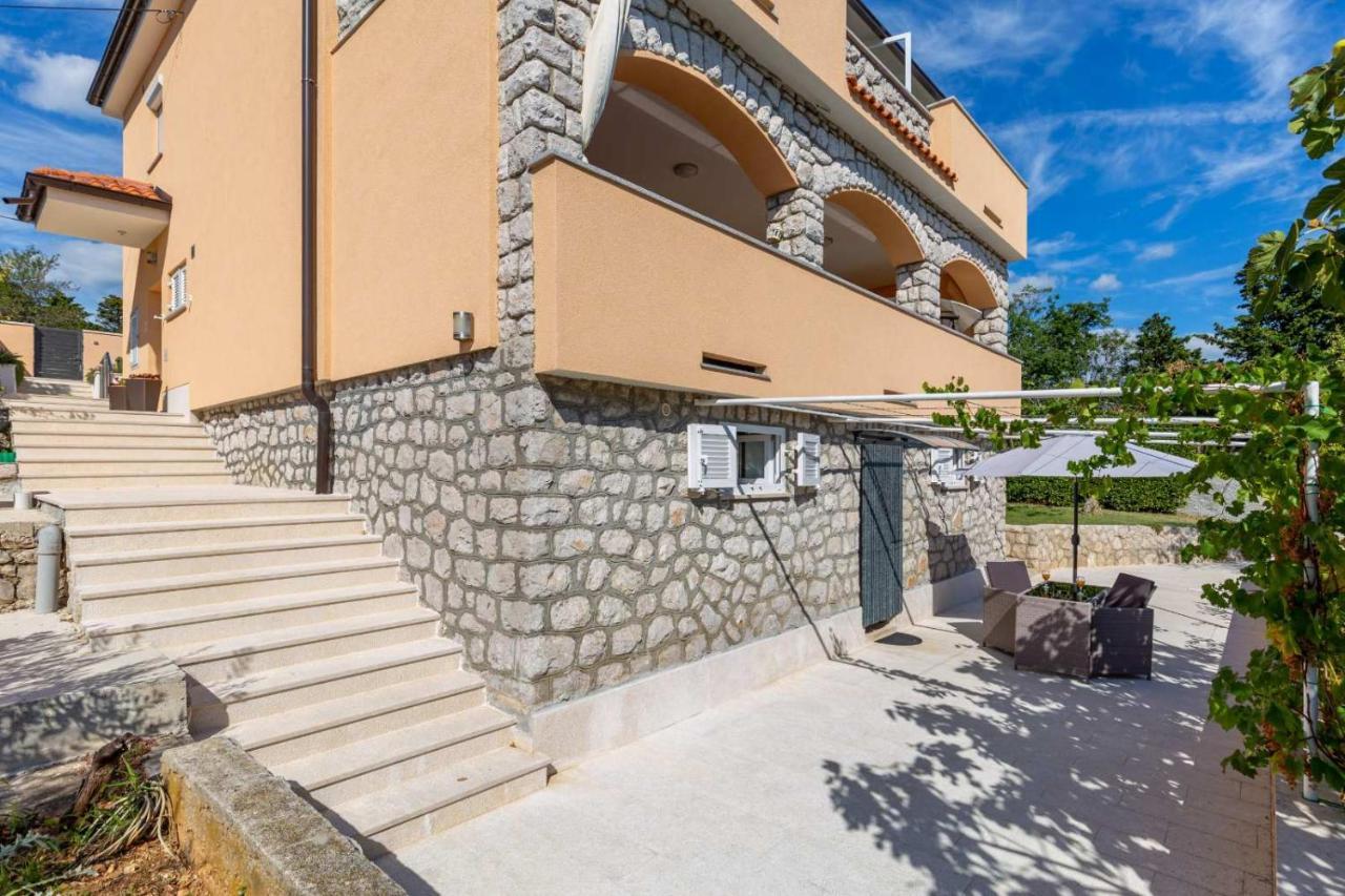 נובי ווינודולסקי Apartman Marija מראה חיצוני תמונה